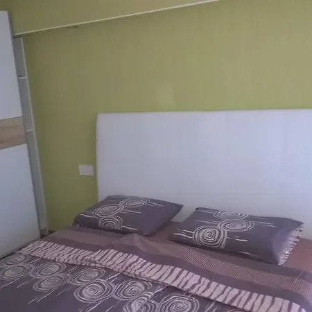 Хотел Alarlievi 2*