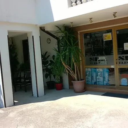 Hotel Alarlievi 2*